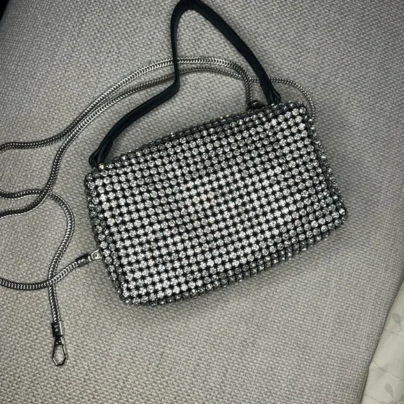 Beautiful rhinestone bag!  Sparkle !! - Picture 6 of 6